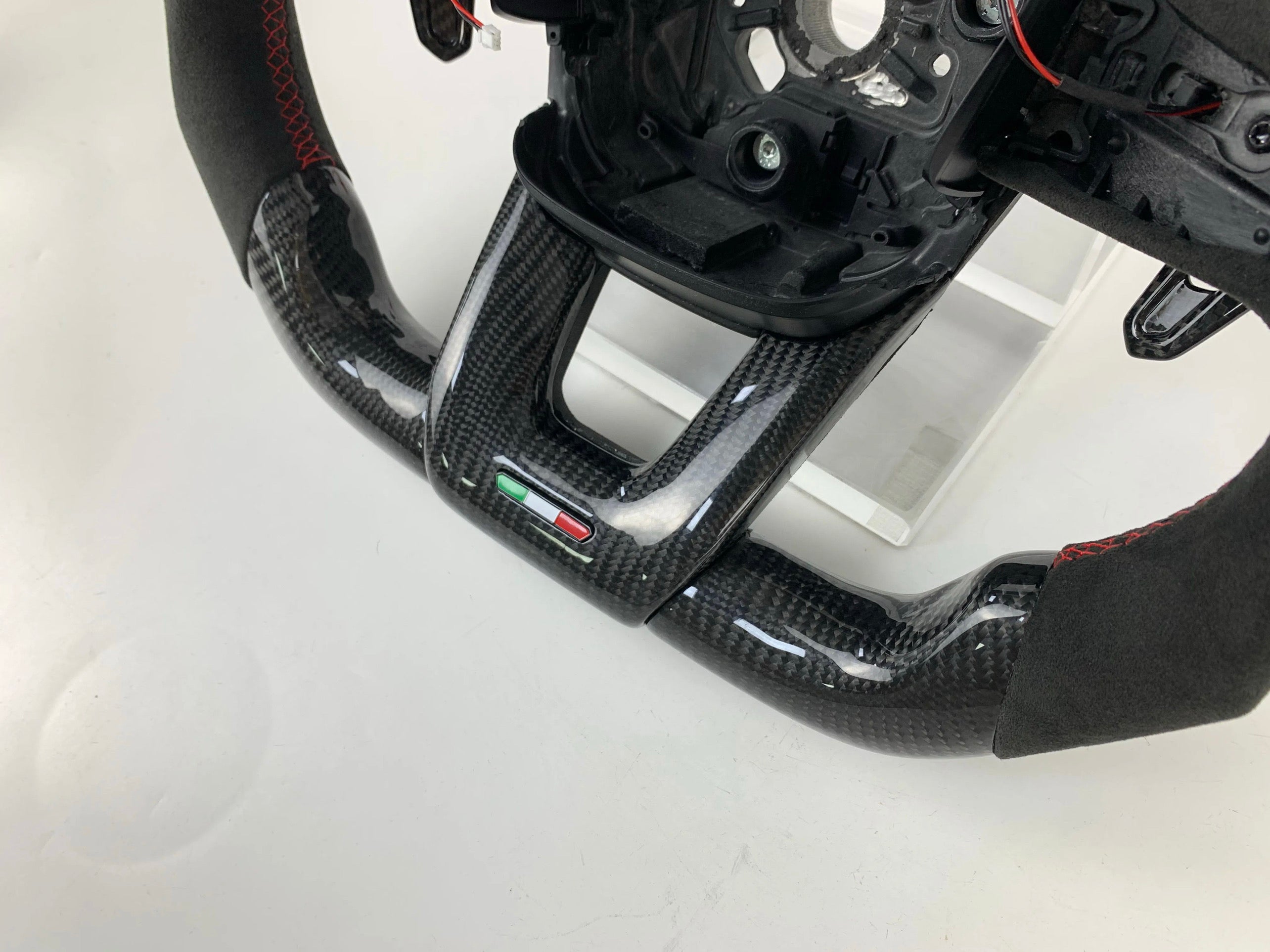 Lamborghini Urus Custom Carbon Wheel